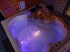 Spa Privado — Hidromasaje, Ducha Térmica & Sauna